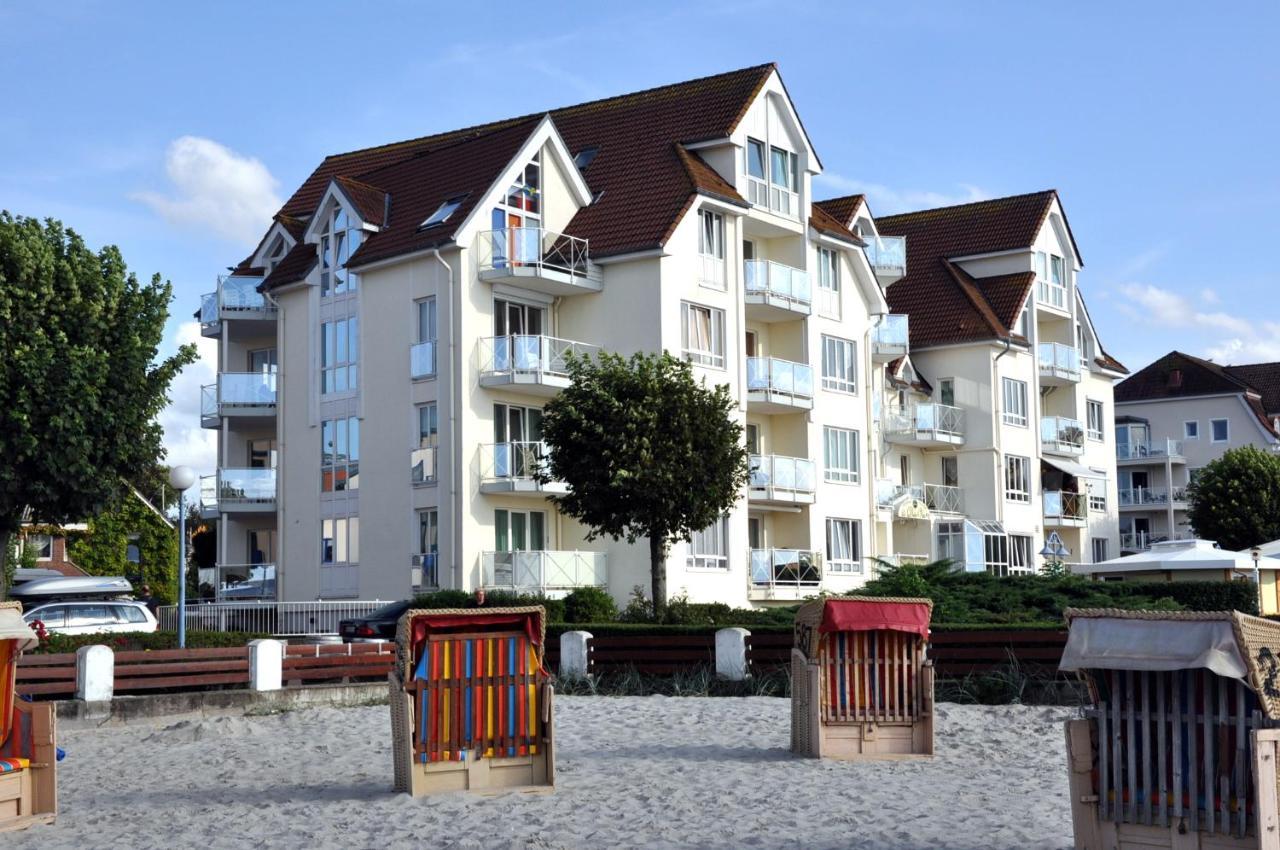 Strandhotel 18 Laboe Exterior foto